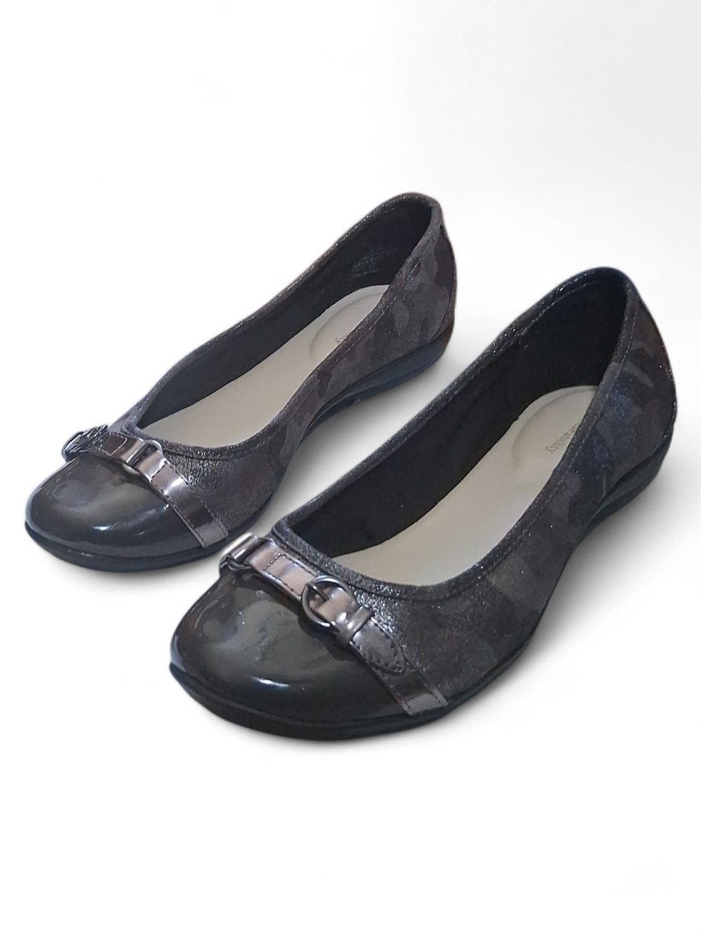 Croft & Barrow Sole Senseability Ballet Flats Metallic Textile US Size 8. - Picture 2 of 5
